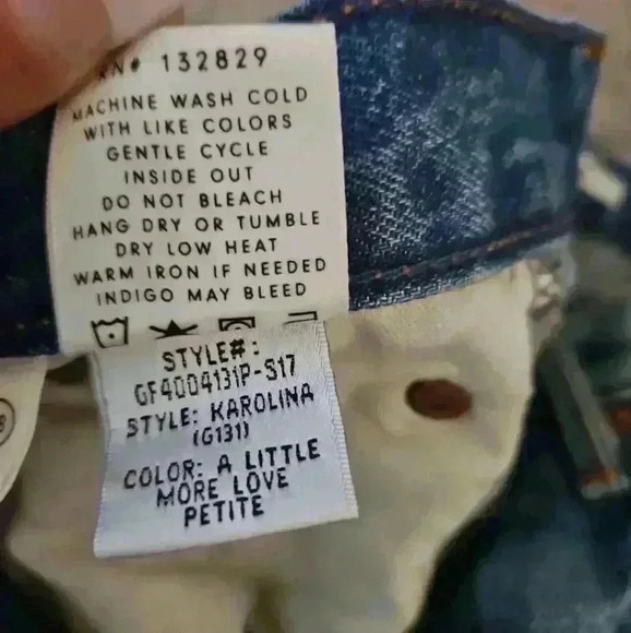 GRLFRND Womens Medium Wash High Rise Distressed Designer Straight Crop Jean 28 - Picture 8 of 13